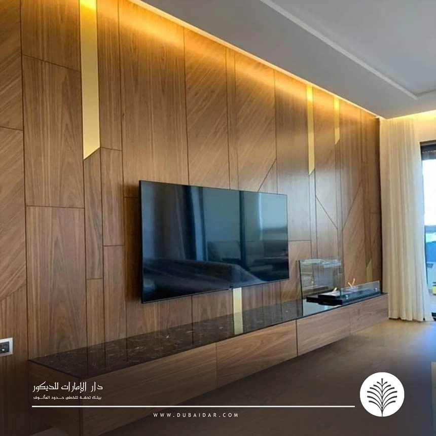تفصيل ديكور شاشة خشب الإمارات